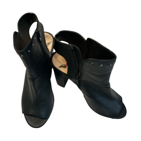 Penny Loves Kenny High‎ Heel Sandal Peep Toe Sandal, Size 8M. - Picture 3 of 8